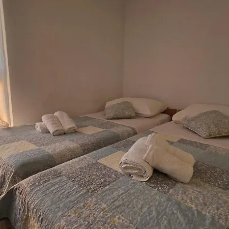 Ljubica For 2 Persons 150m From The Apartament